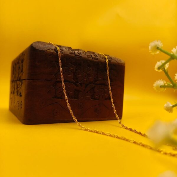 Twisting chain