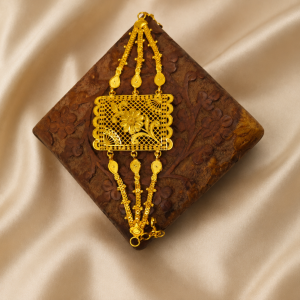 Square shape mantasa