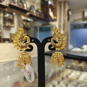 mayur jhumka
