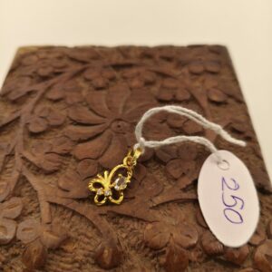 pendent 004