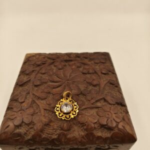 pendent 007