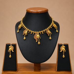 SANKHA NECKLACE