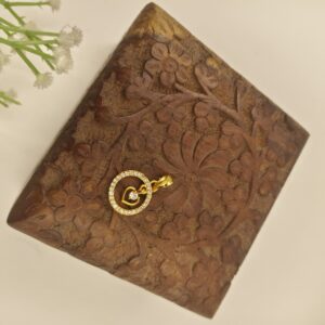 LOCKET 001