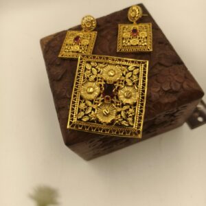 naksha rubi big pendent