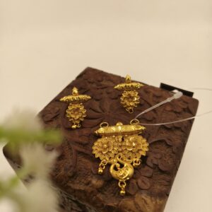 mayura tassel set