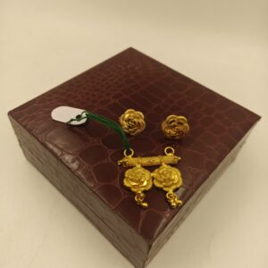 golap tassel pendent