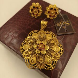 mina pendent set