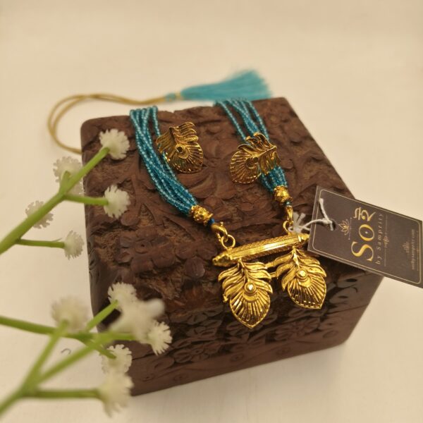 pekhom tassel pendent